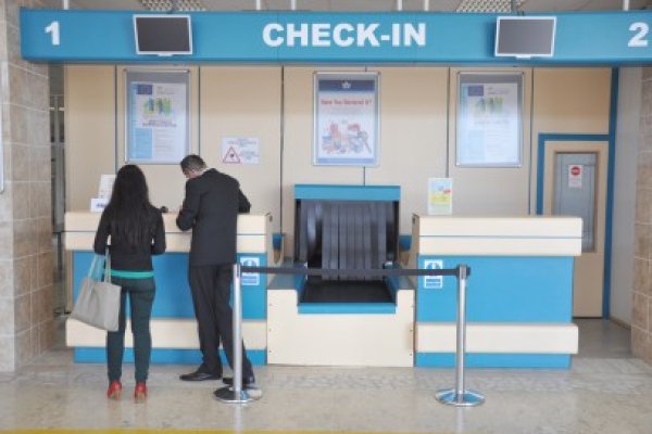 Poliţiştii acţionează în zona aeroporturilor internaţionale